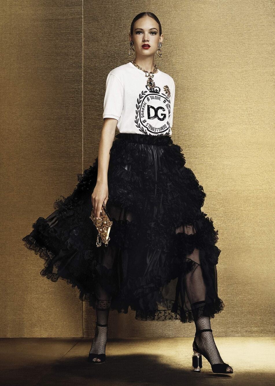 Dolce & Gabbana White Sacred Heart Crystal DG Crest Logo T-Shirt (IT 36 / XS)